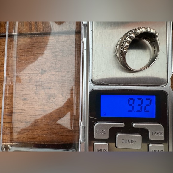 Vintage Sterling Silver Ring - Picture 2 of 7